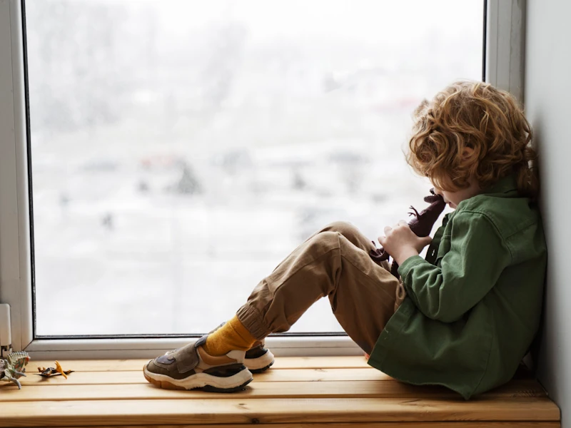 Junge beispielhaft für Probleme zu Hause